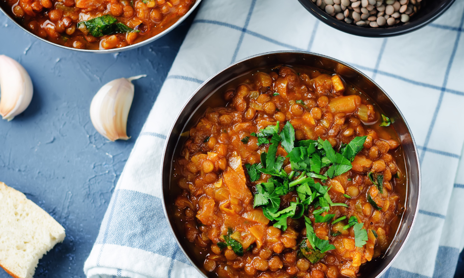 Wegańskie chili z soczewicą i fasolą